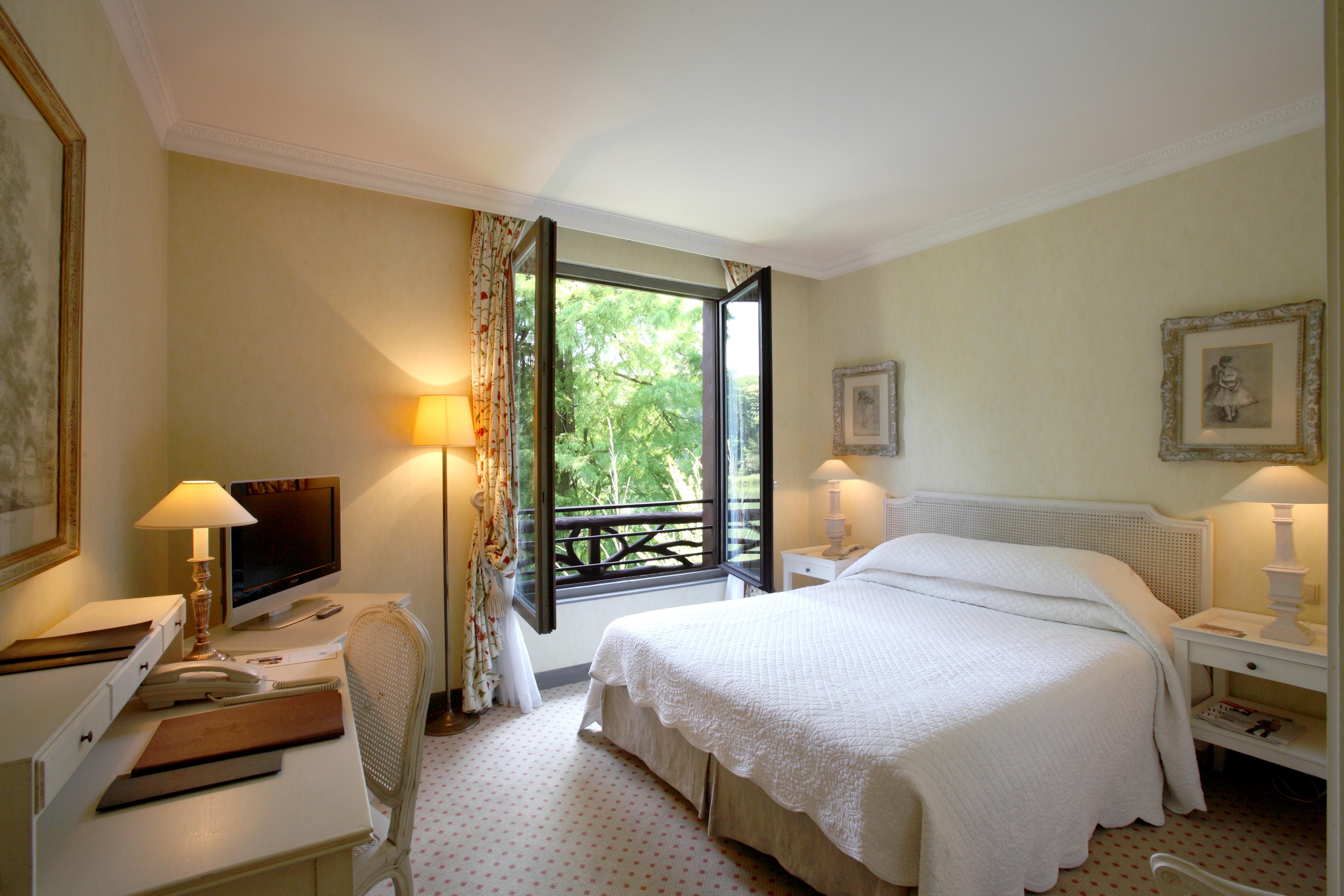 Les Etangs De Corot Hotel Ville-d'Avray Exterior photo