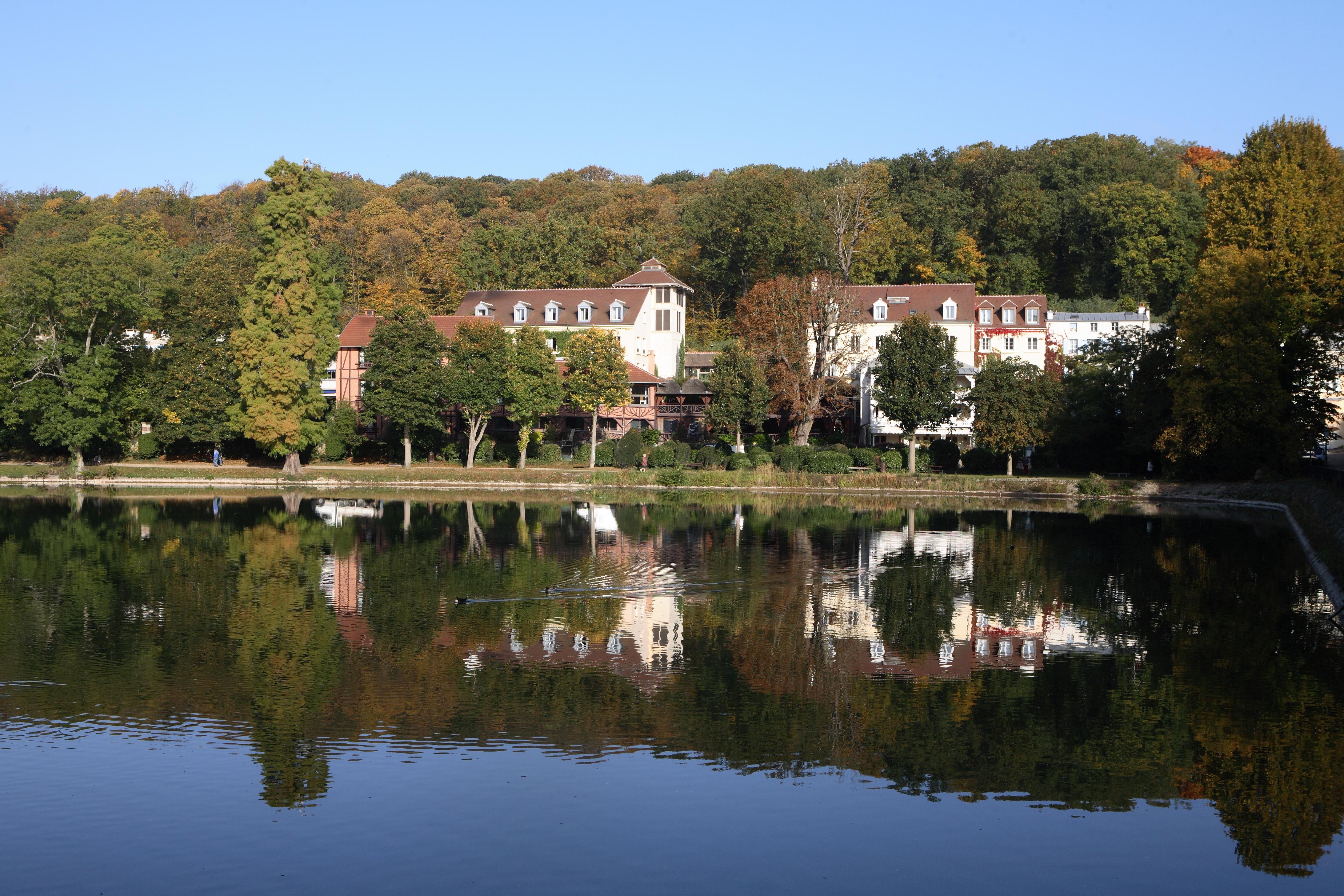 Les Etangs De Corot Hotel Ville-d'Avray Exterior photo